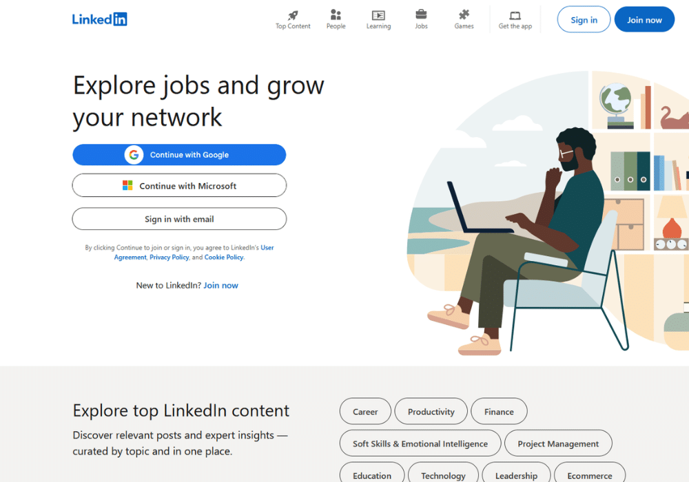 Freelance writer building a LinkedIn profile to attract writing clients and editors